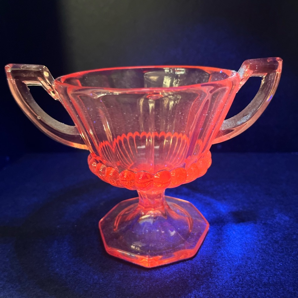 Uranium goblet